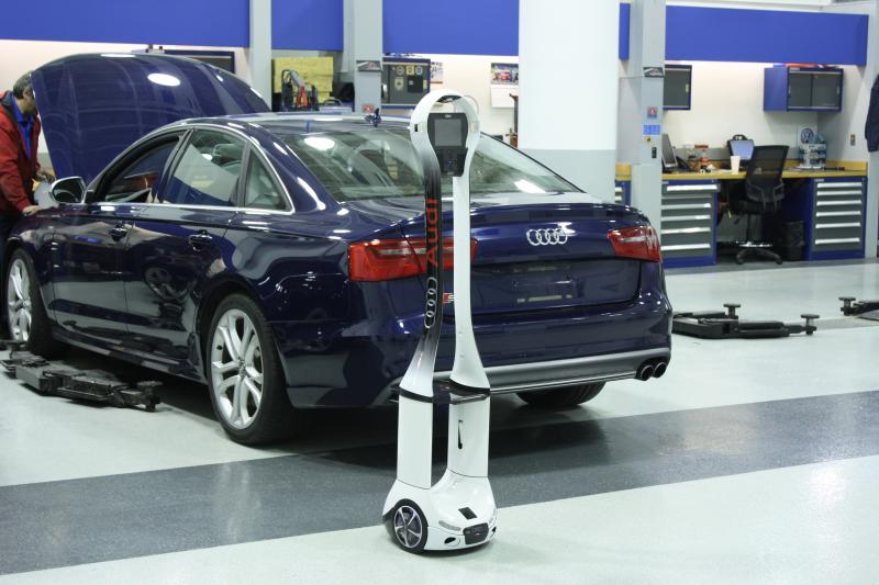The innovative Audi Robotic Telepresence (ART) provides a video link that connects dealers across the country with expert technicians at Audi of America. 